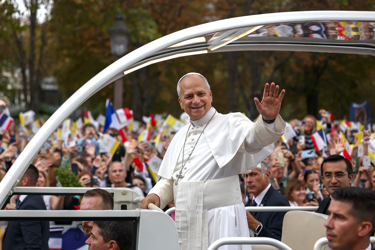 Pope Leo declared free of cancer